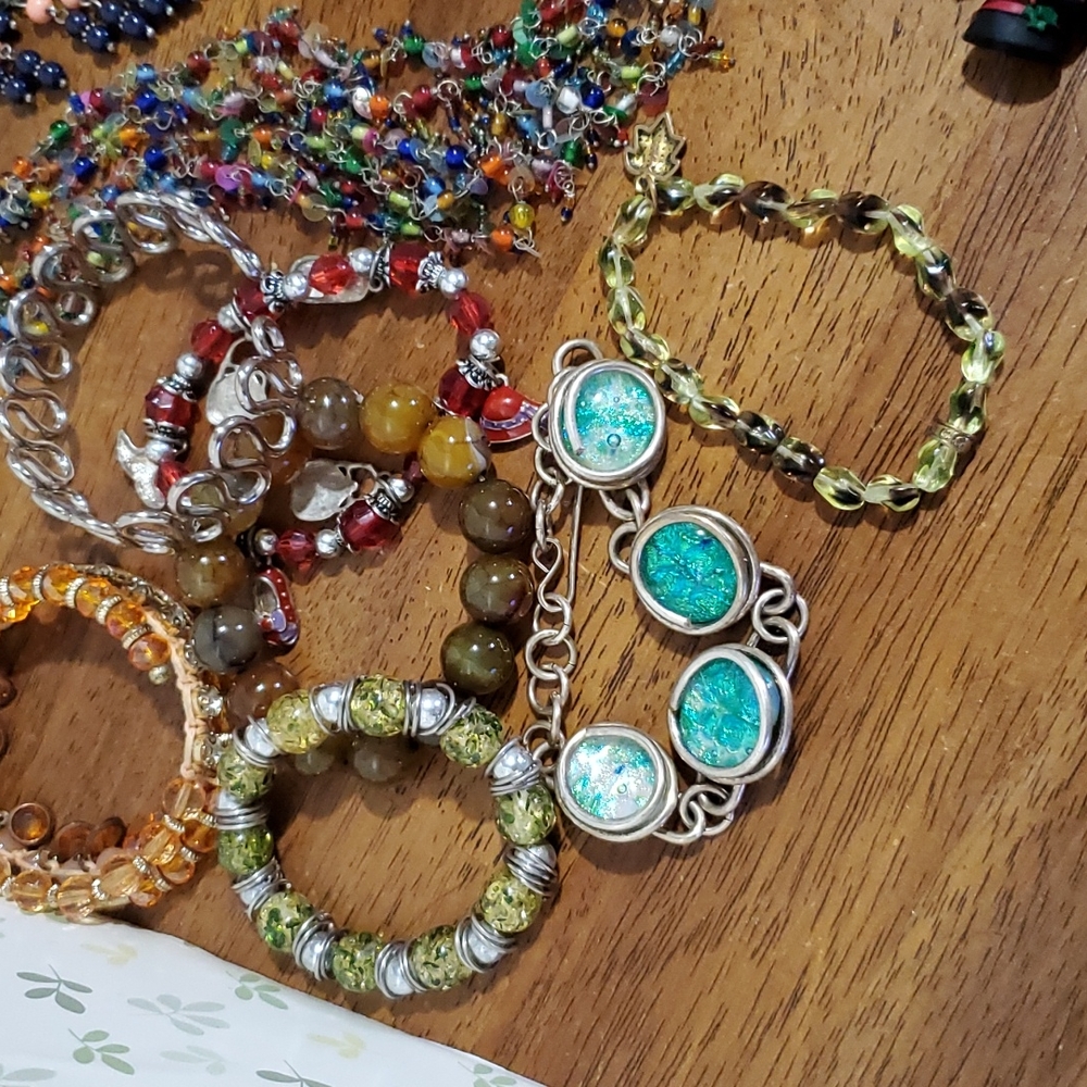 Jewelry bundle - Picture 5 of 16